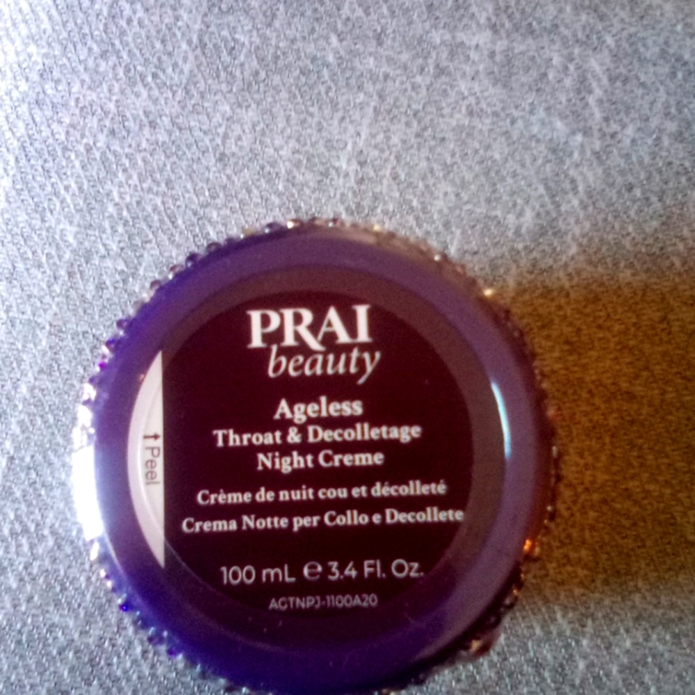 Prai night Cream Throat and Decolletage